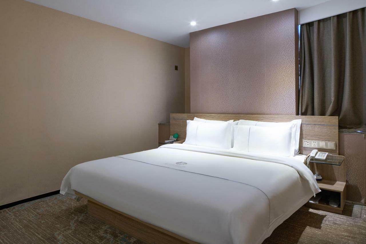 Insail Hotels  Kanton Exterior foto